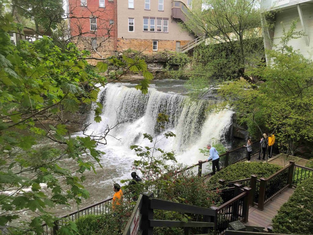 Verano en Ohio: Aventuras familiares se viven en Chagrin Falls  