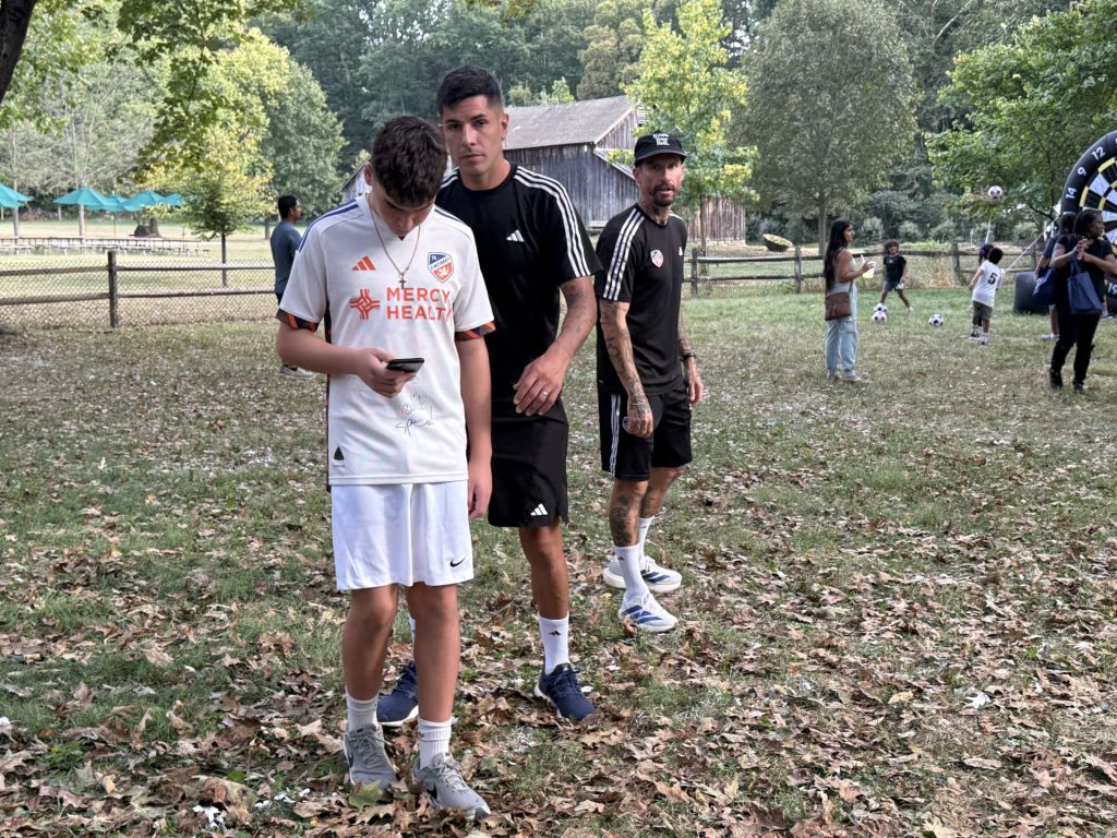 Manu Ledesma: "Debemos alzar las banderas y celebrar con orgullo"