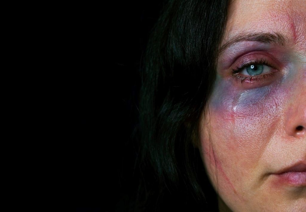 Muertes por violencia doméstica en Ohio aumentan 38 % en 2025