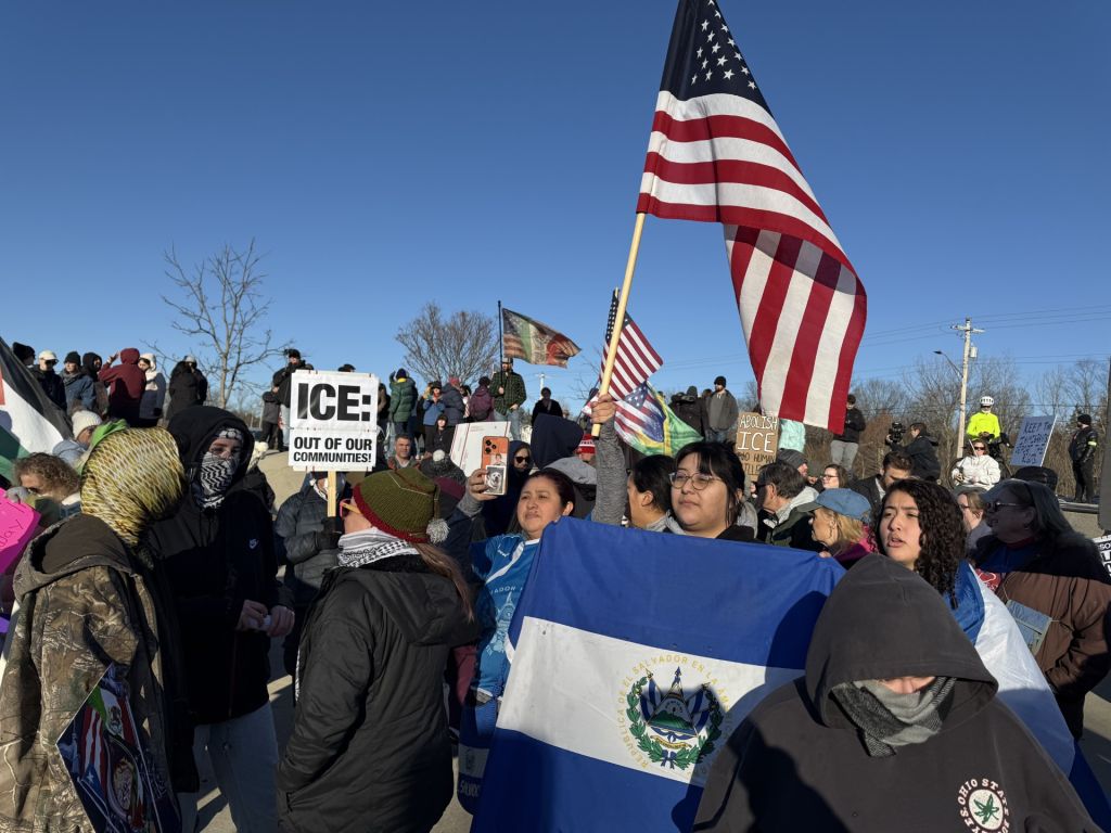 “El pueblo exige que se acaben las deportaciones”