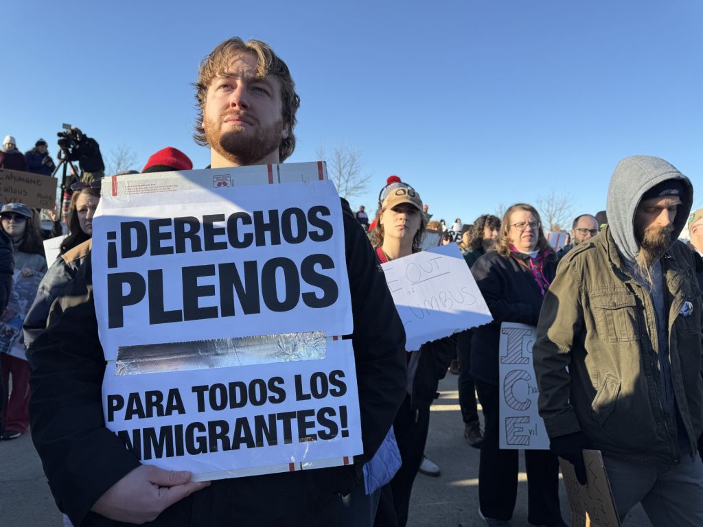 “El pueblo exige que se acaben las deportaciones”