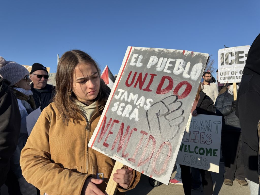 “El pueblo exige que se acaben las deportaciones”