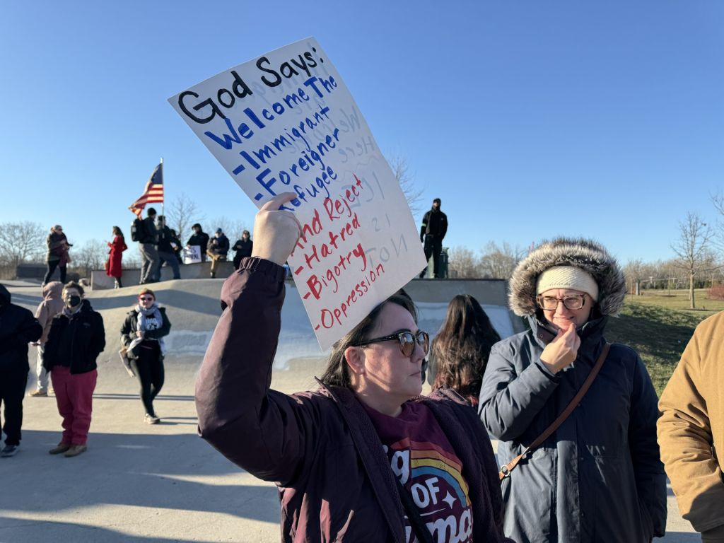 “El pueblo exige que se acaben las deportaciones”